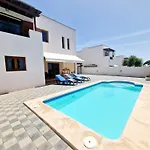 Casa Daniela En Villa Costa Teguise